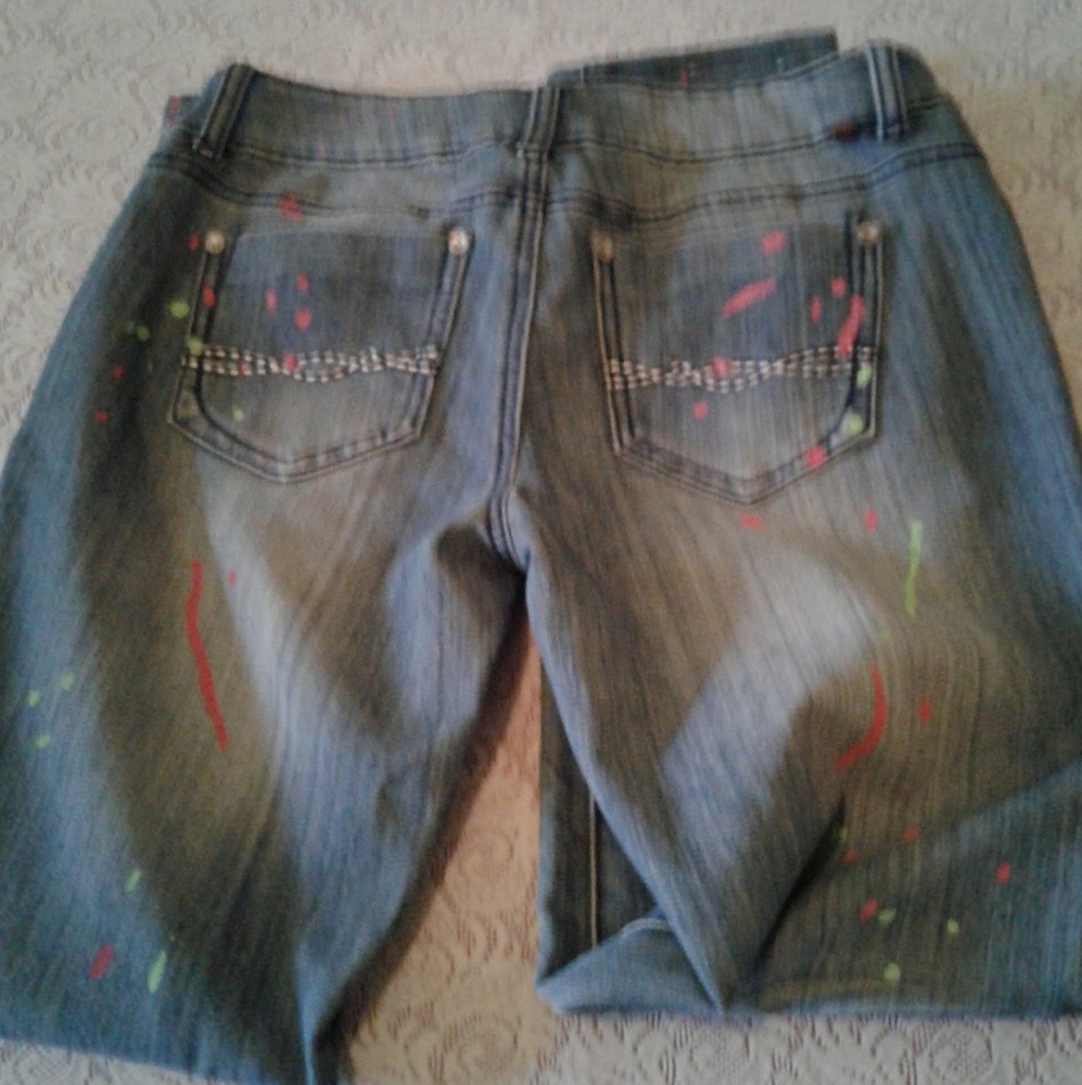 🌺 Almost Famous Paint Splatter Skinny Jeans - Picture 5 of 5